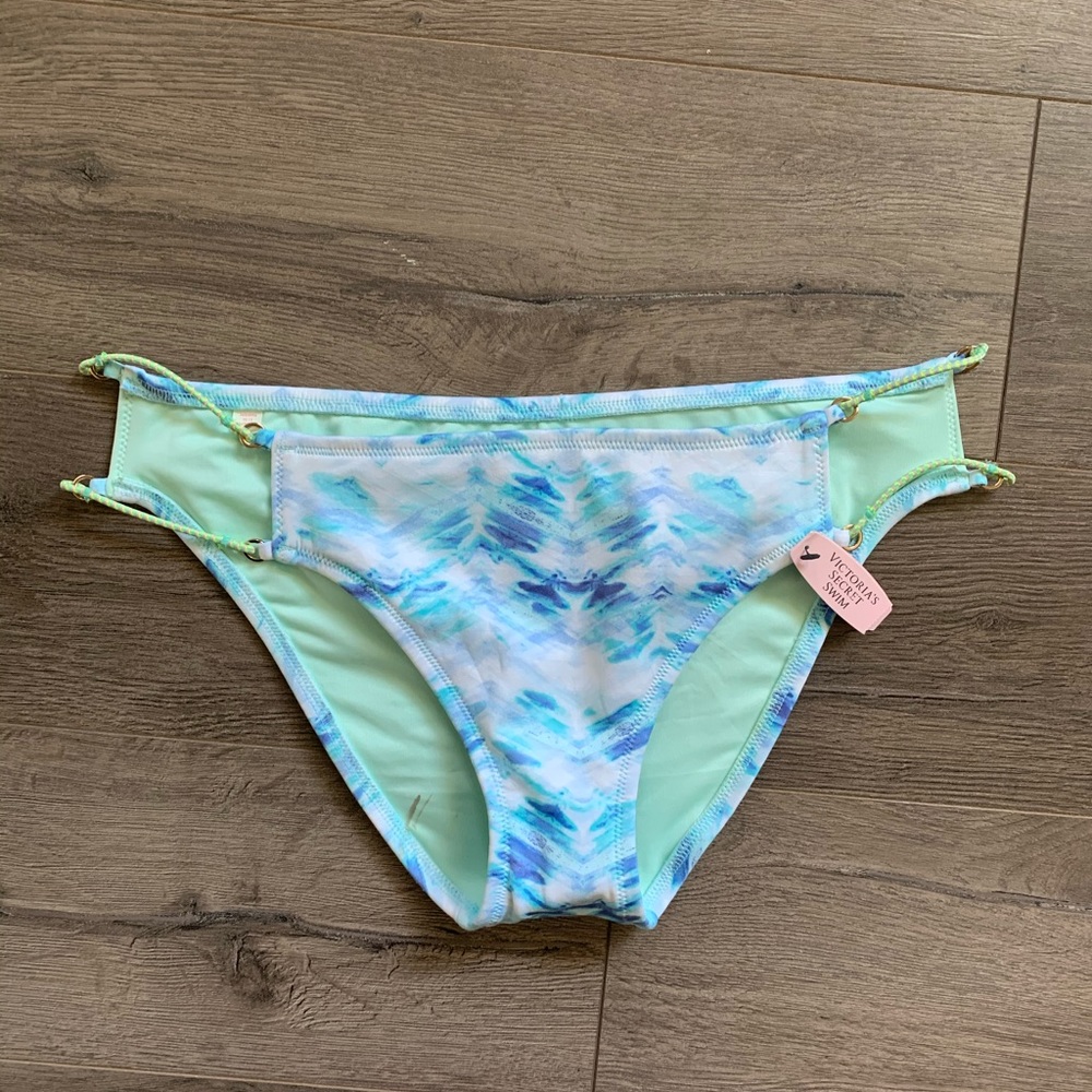 VS bikini bottoms